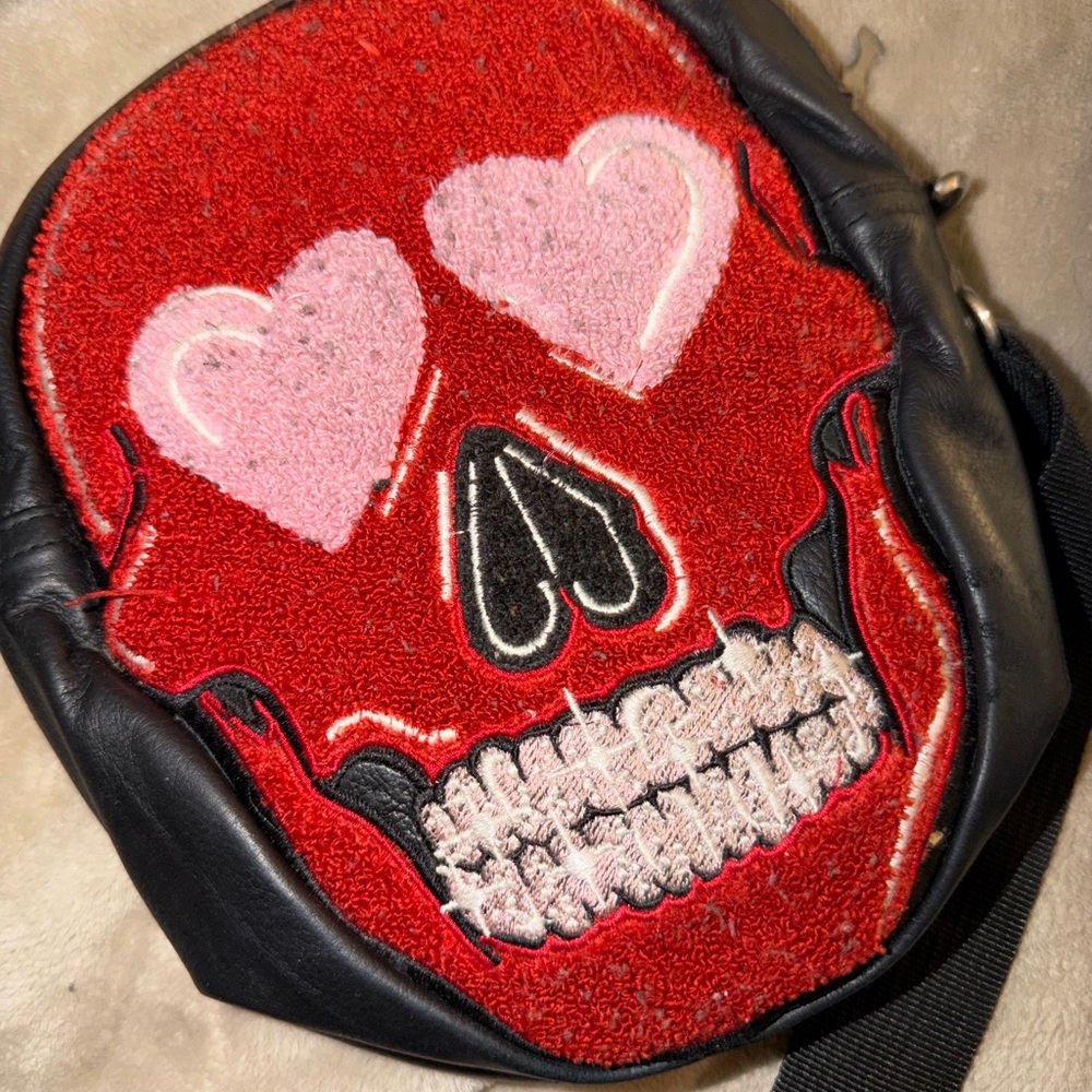 Skull heart bag